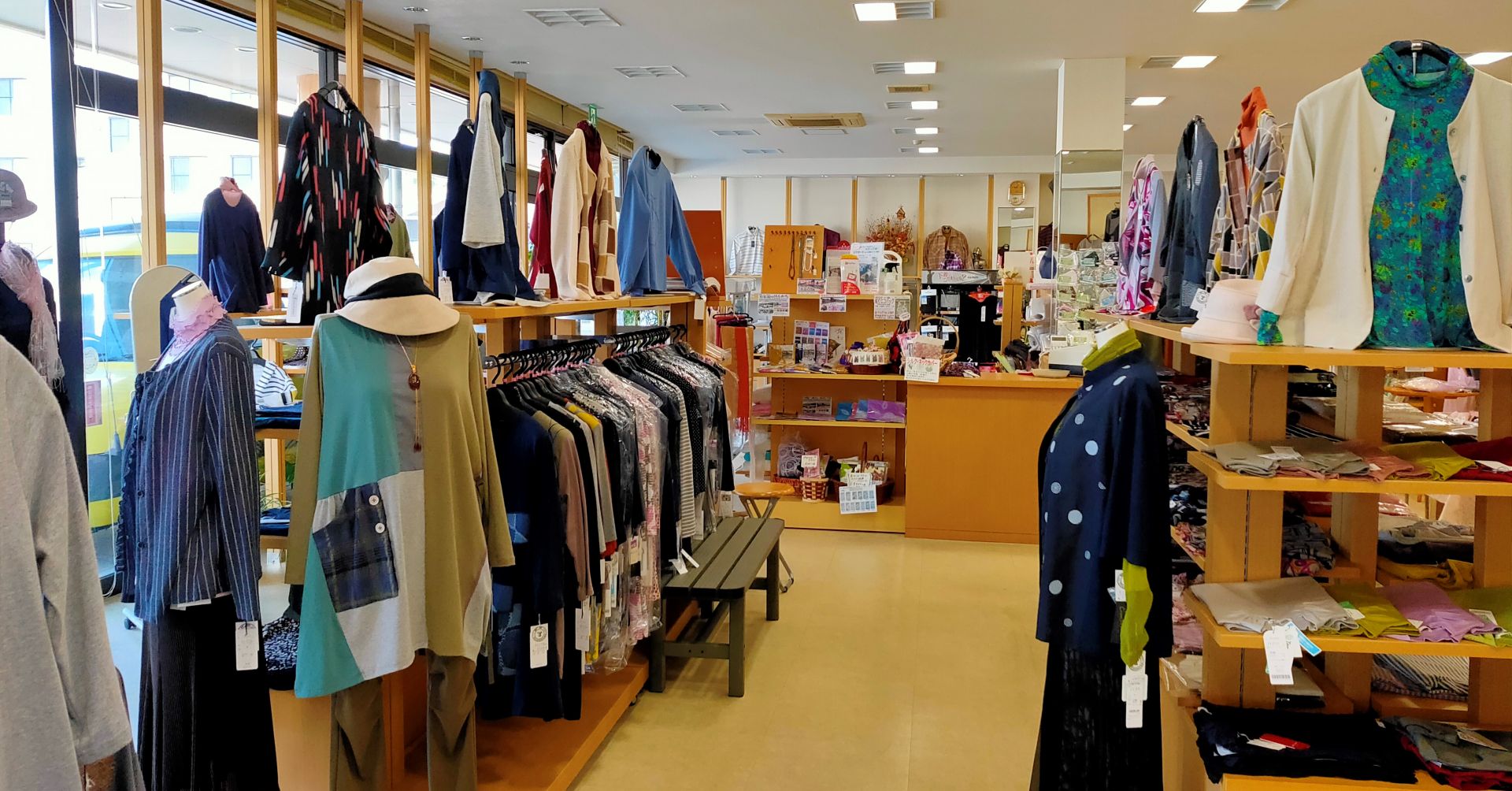 tennnai｜婦人服・ワコール・学生服販売｜ファッションプラザよしむら｜福井県鯖江市の学生服取扱店（鯖江東小・進徳小・惜陰小・豊小・鯖江中）